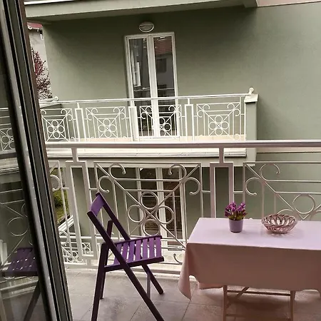 Apartment Lilac